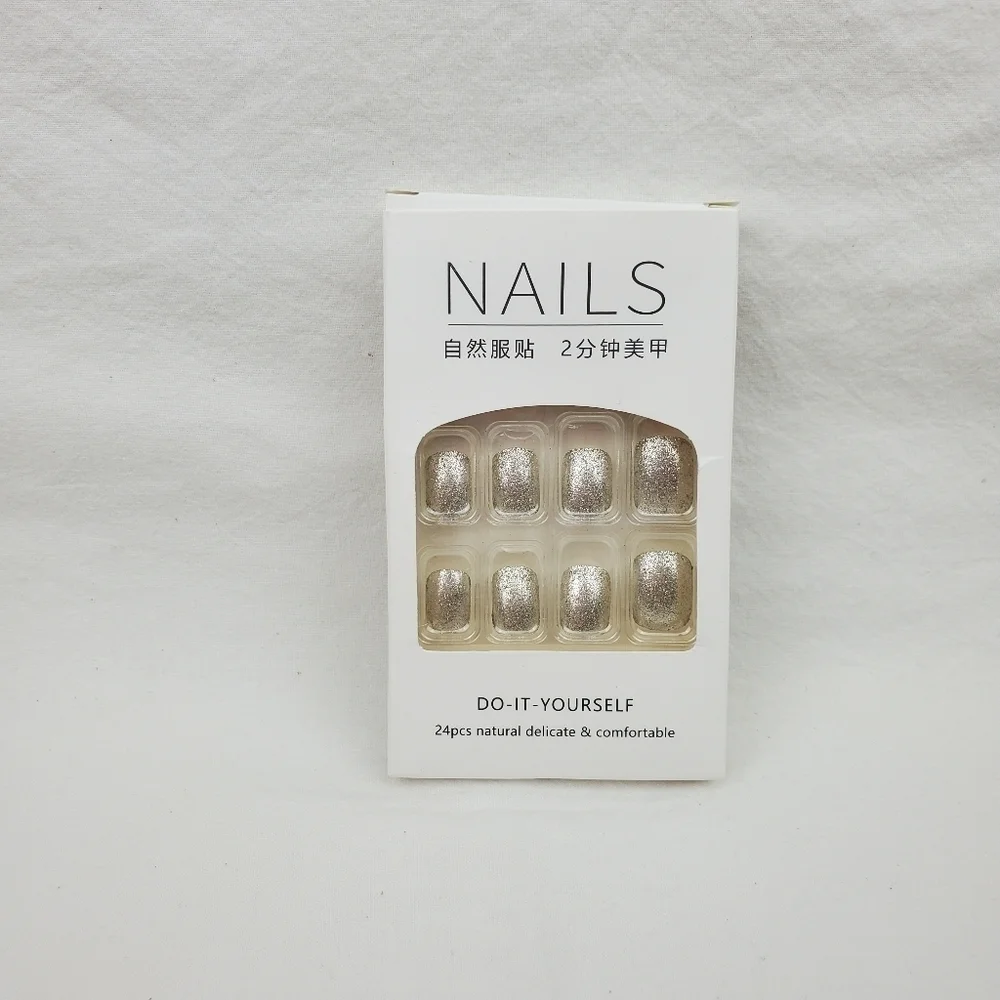 24 Pieces Fake Press On Nails